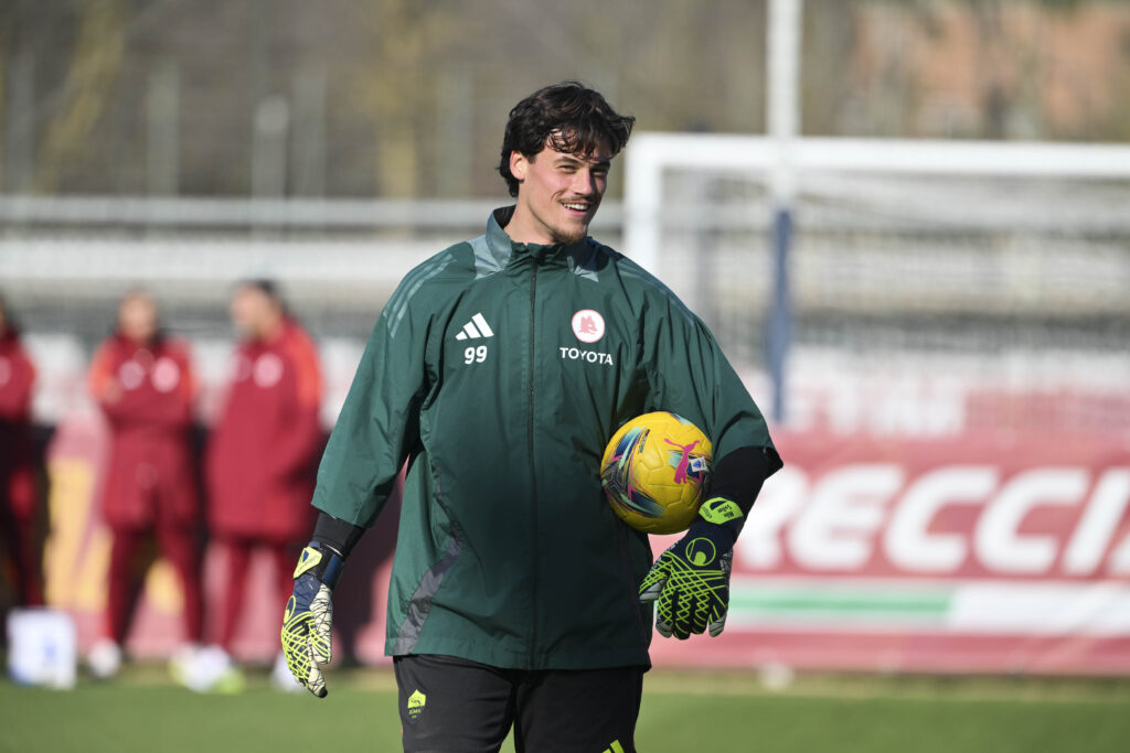 svilar AS Roma Training Session