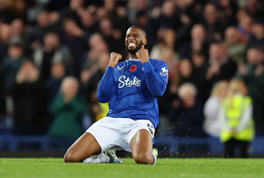 Everton FC v Fulham FC - Premier League