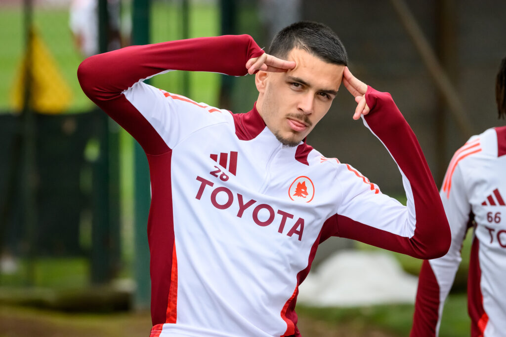 le fee AS Roma Training Session &amp; Press Conference