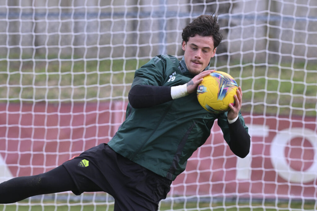 svilar AS Roma Training Session