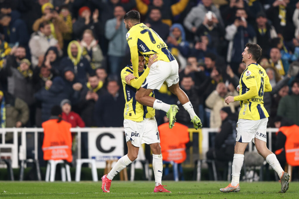 Fenerbahce v Kasimpasa - Turkish Super League