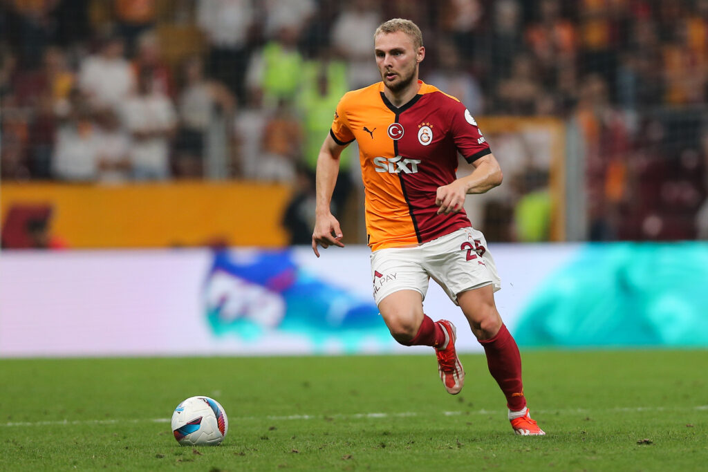 Galatasaray v Caykur Rizespor - Turkish Super League