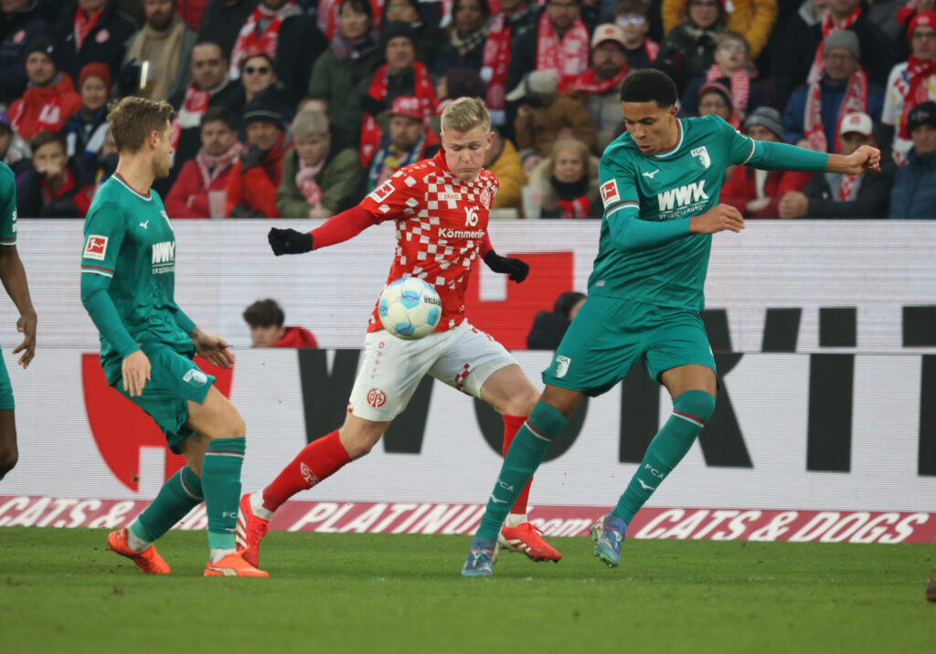 FSV Mainz 05 v FC Augsburg - Bundesliga