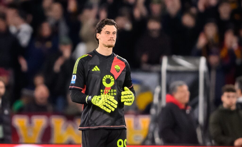 svilar AS Roma v Verona - Serie A