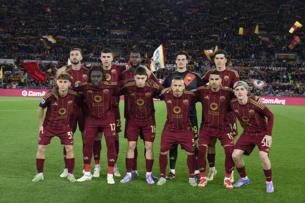 foto squadra AS Roma v Verona - Serie A