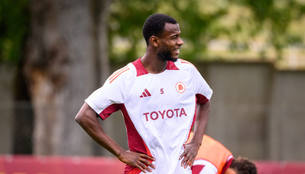 Ndicka AS Roma Training Session
