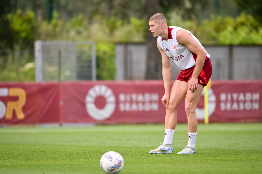 Dovbyk AS Roma Training Session