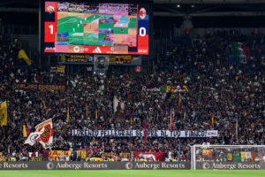 striscione pellegrini roma milan
