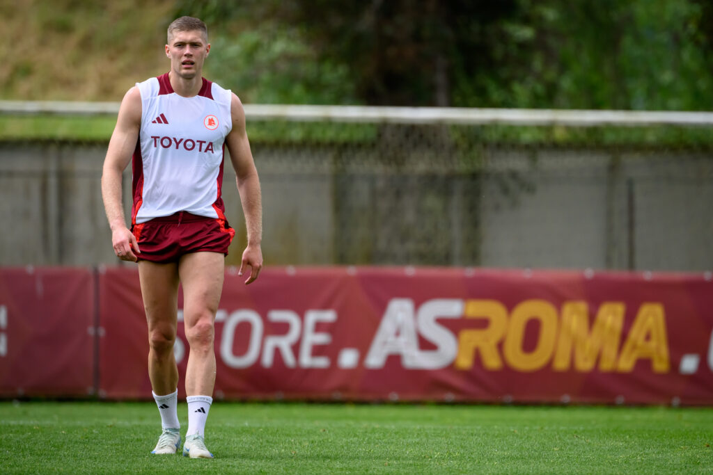 dovbyk AS Roma Training Session
