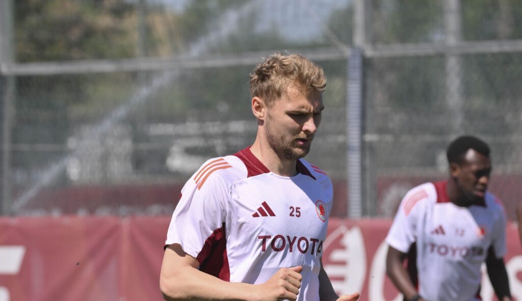 Nelsson AS Roma Training Session