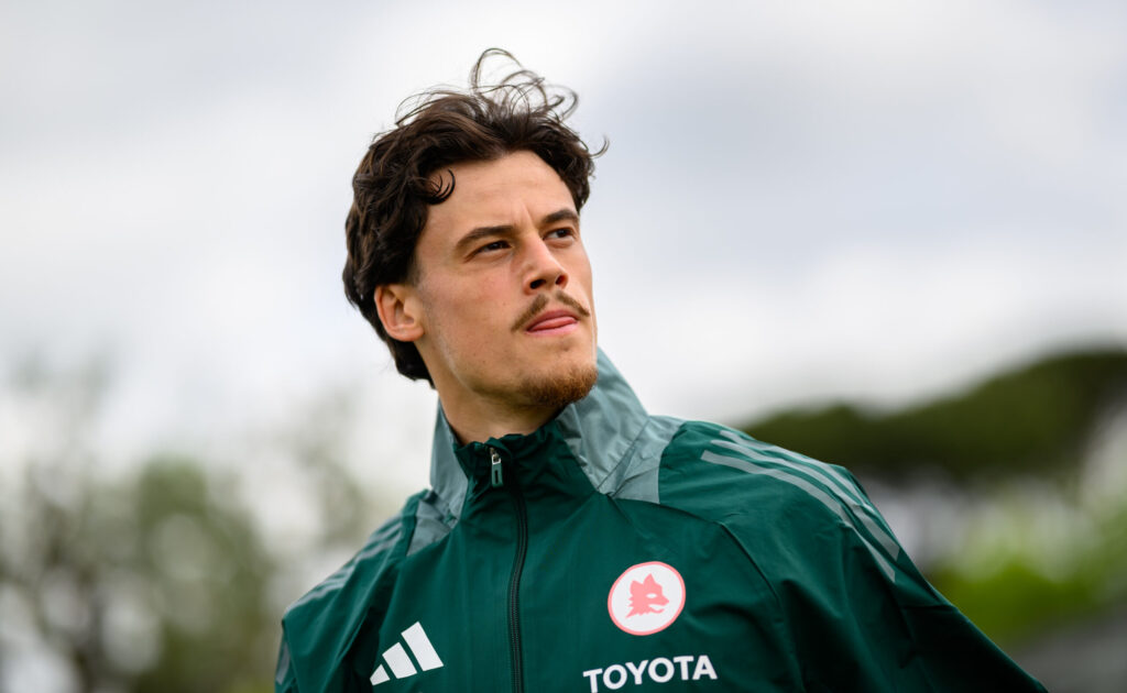 svilar AS Roma Training Session