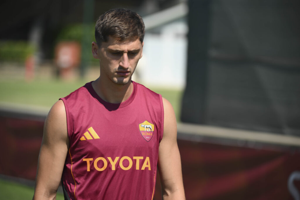 kumbulla AS Roma Training Session