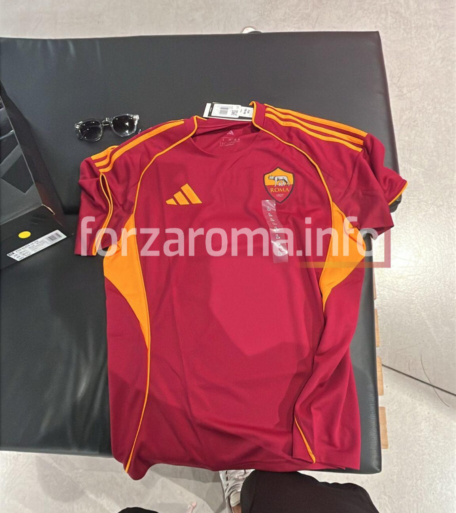 nuova maglia divisa 2025-26
