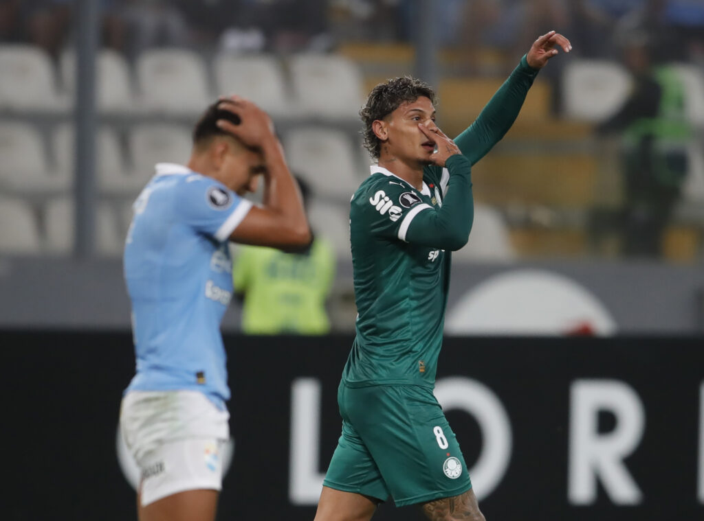 Sporting Cristal v Palmeiras - Copa CONMEBOL Libertadores 2025