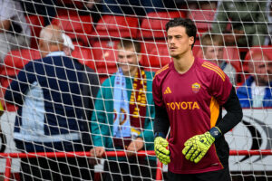 Svilar Aston Villa Roma