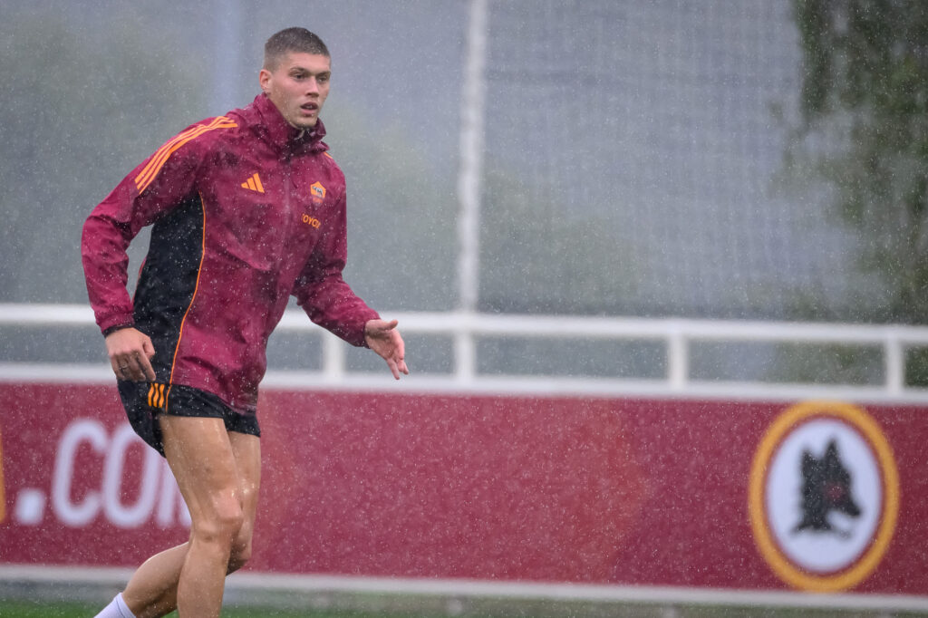 Dovbyk AS Roma Training Session