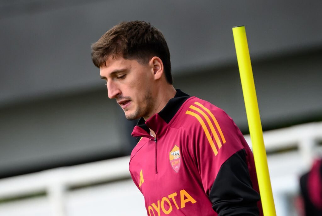 kumbulla AS Roma Training Session