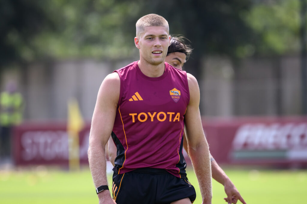Dovbyk AS Roma Training Session