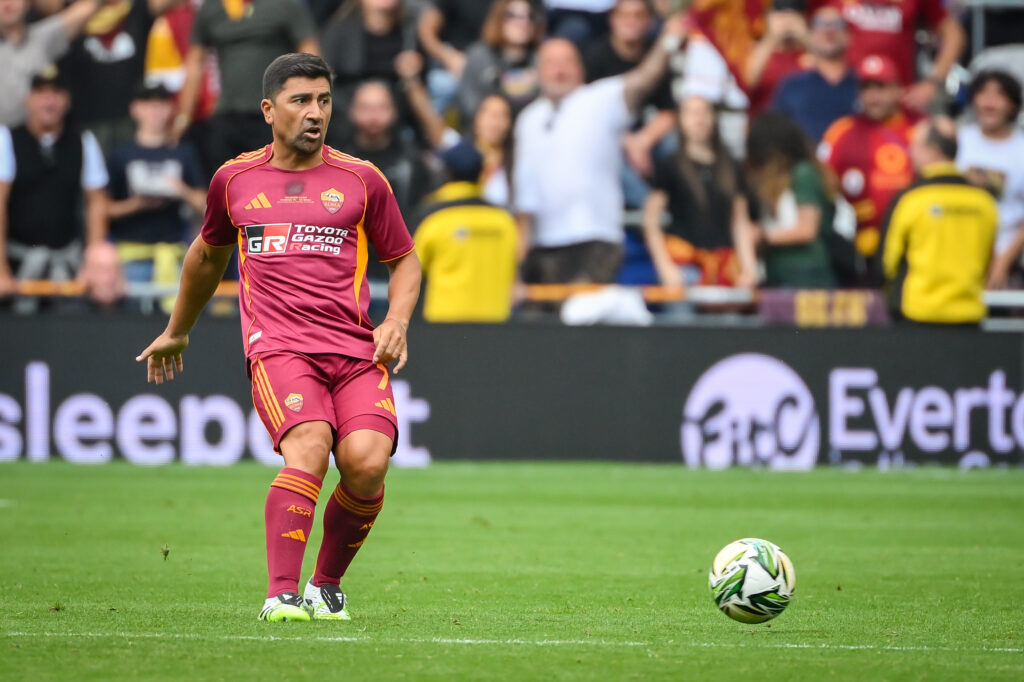 Everton Legends v AS Roma Legends