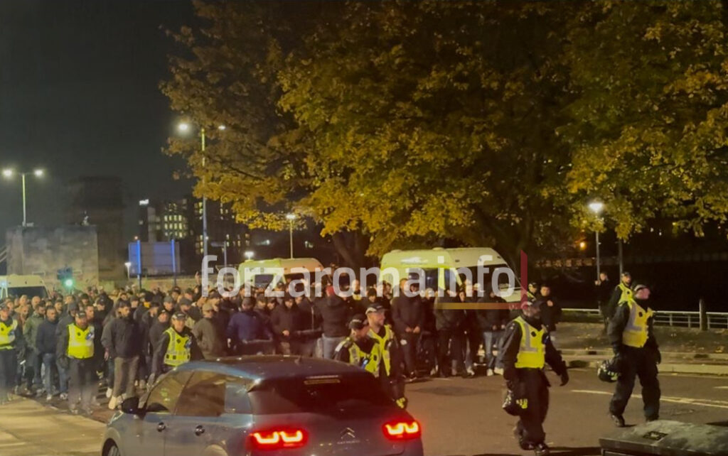 corteo tifosi roma
