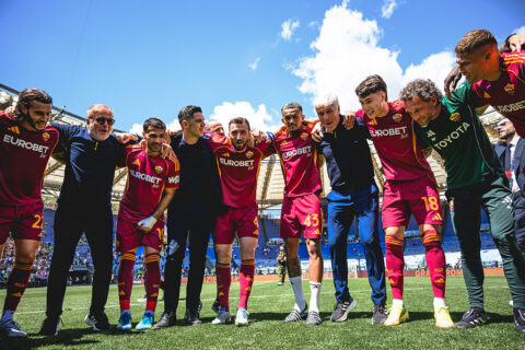 Gasperini giocatori cerchio AS Roma v SS Lazio - Serie A
