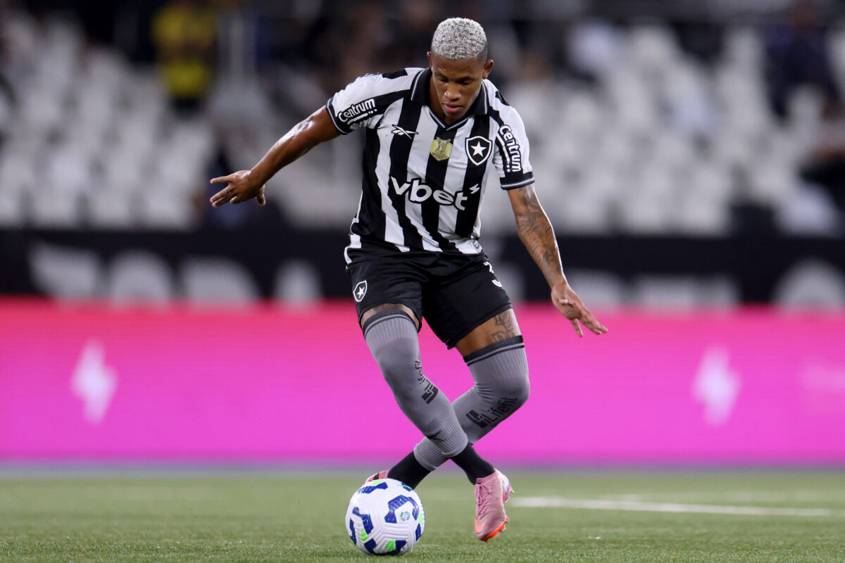 Botafogo v Bragantino - Brasileirao 2025