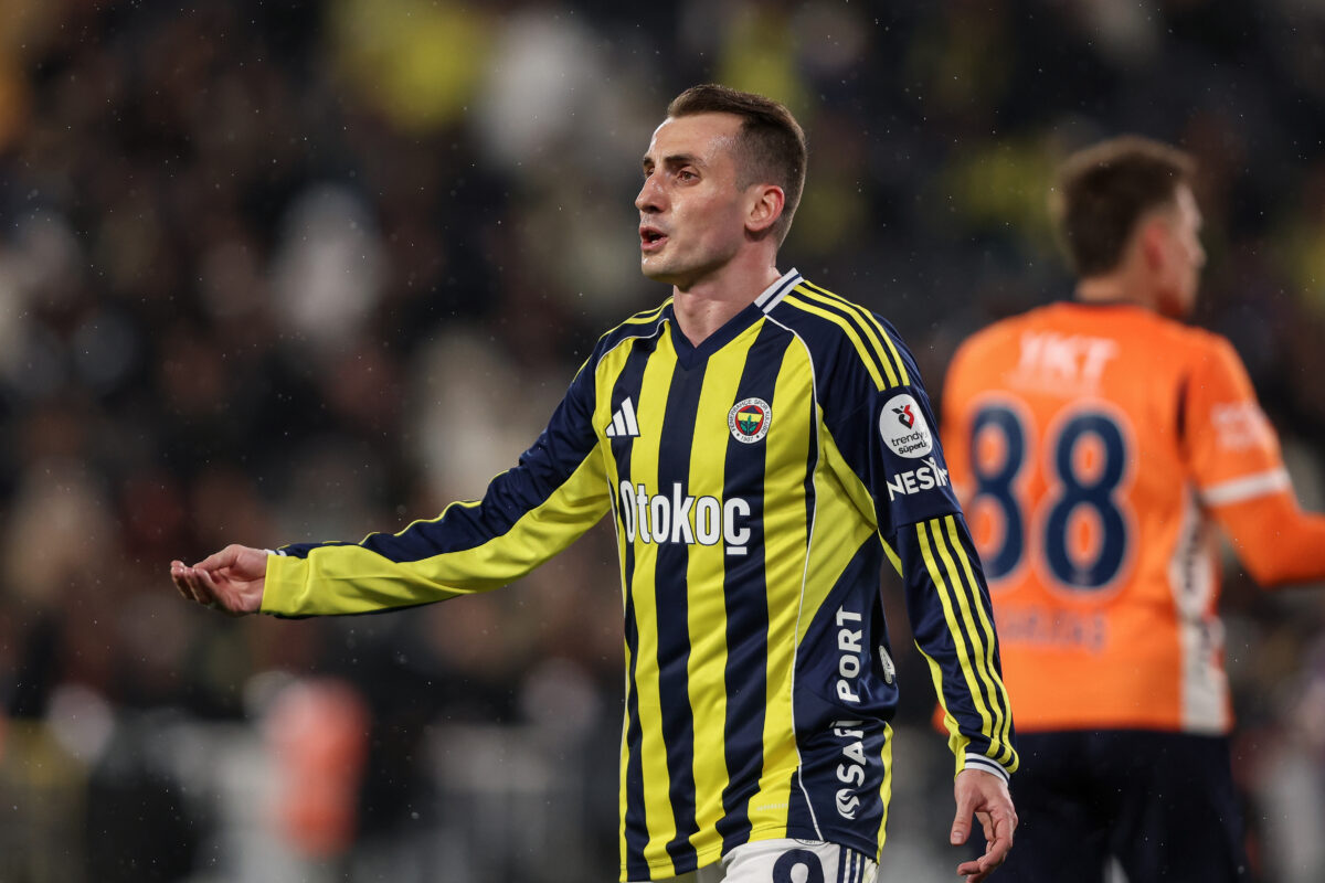 Fenerbahce SK v Rams Basaksehir FK - Trendyol Süper Lig
