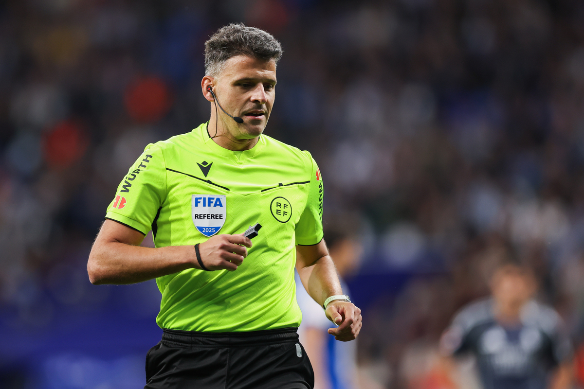 gil manzano RCD Espanyol de Barcelona v Real Madrid CF - LaLiga EA Sports