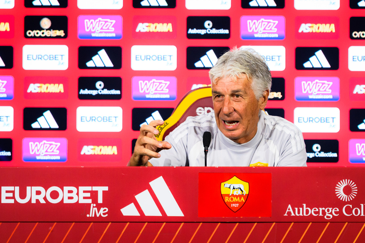 AS Roma Press Conference