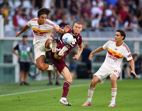 Dybala pisilli Torino FC v AS Roma