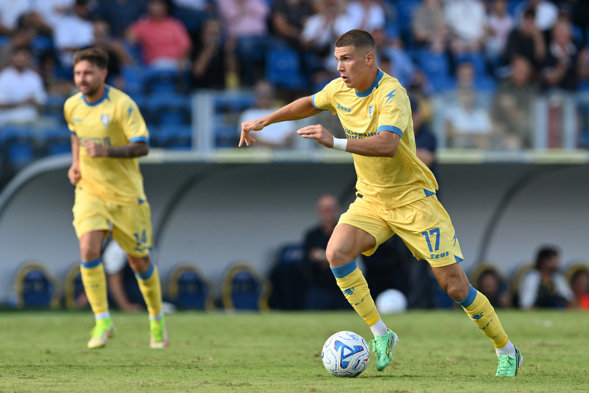 Frosinone Calcio v Como 1907 - Serie A 2026/27