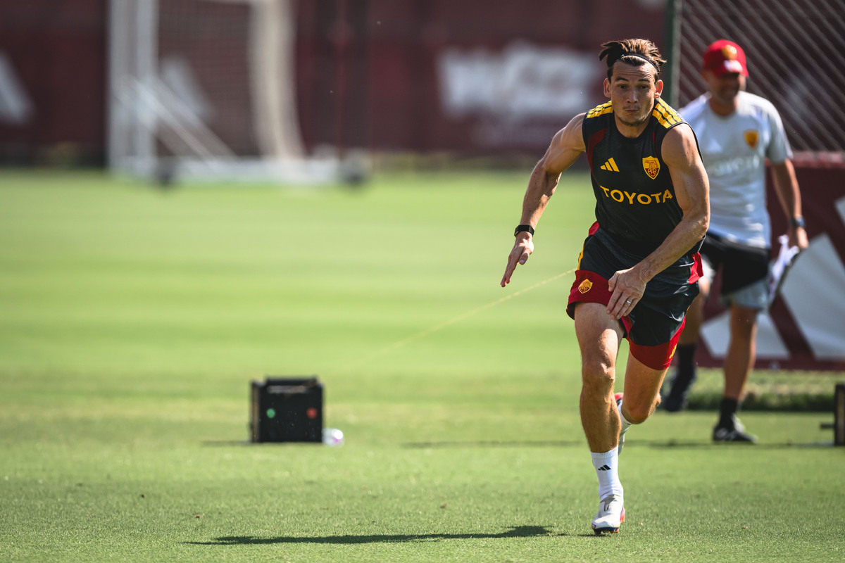 AS Roma Training Session
