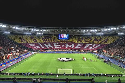 Coreografia curva sud Roma Real