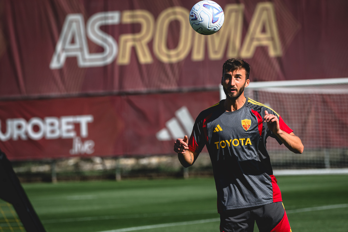 cristante AS Roma Training Session