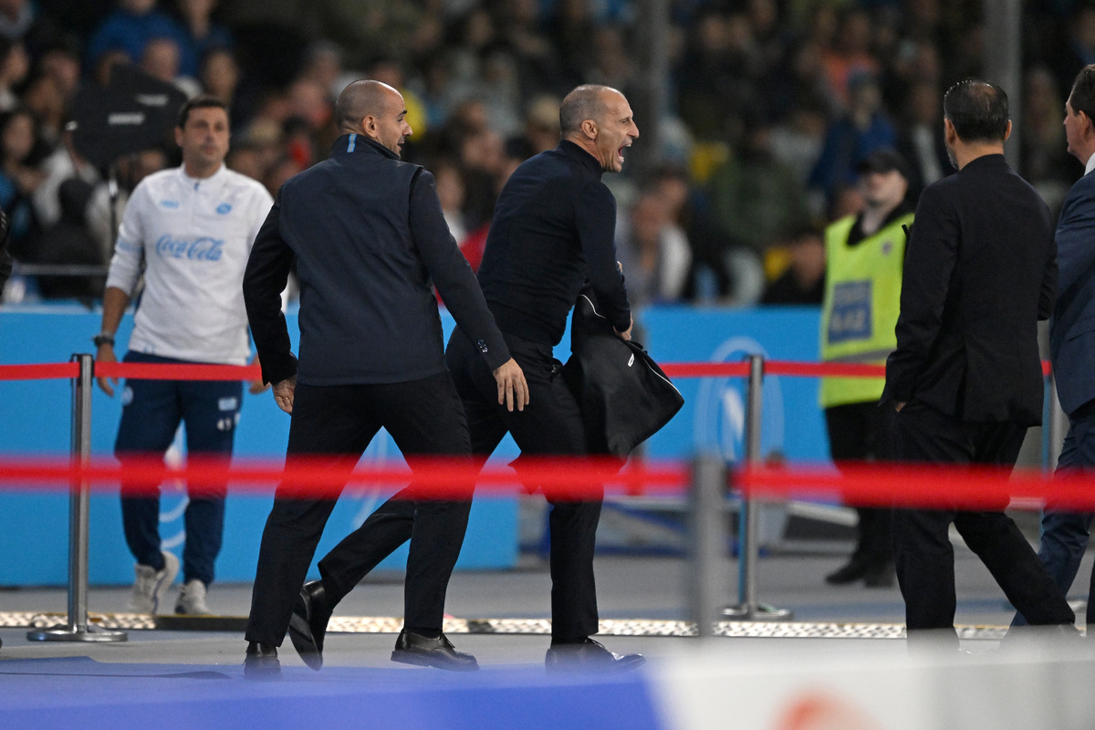 Allegri SSC Napoli v AS Roma